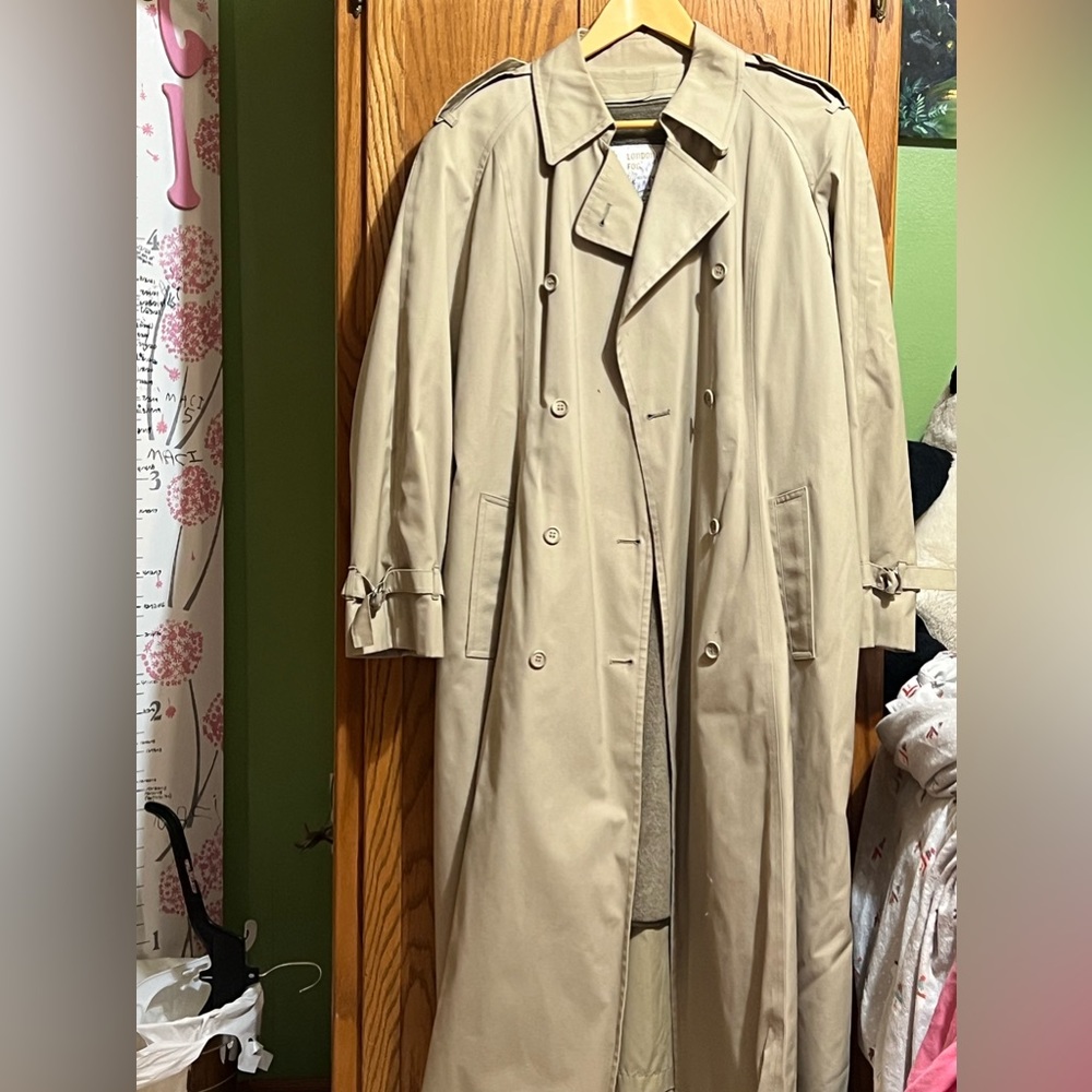 Very warm, long trenchcoat